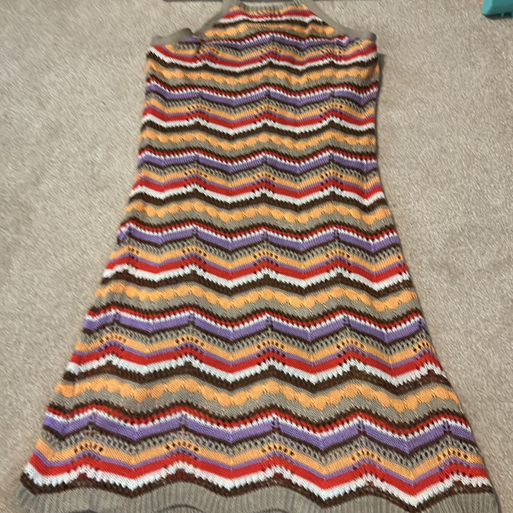 SO juniors crocheted halter top strapy Chevrolet pattern, dress size large - Picture 4 of 4
